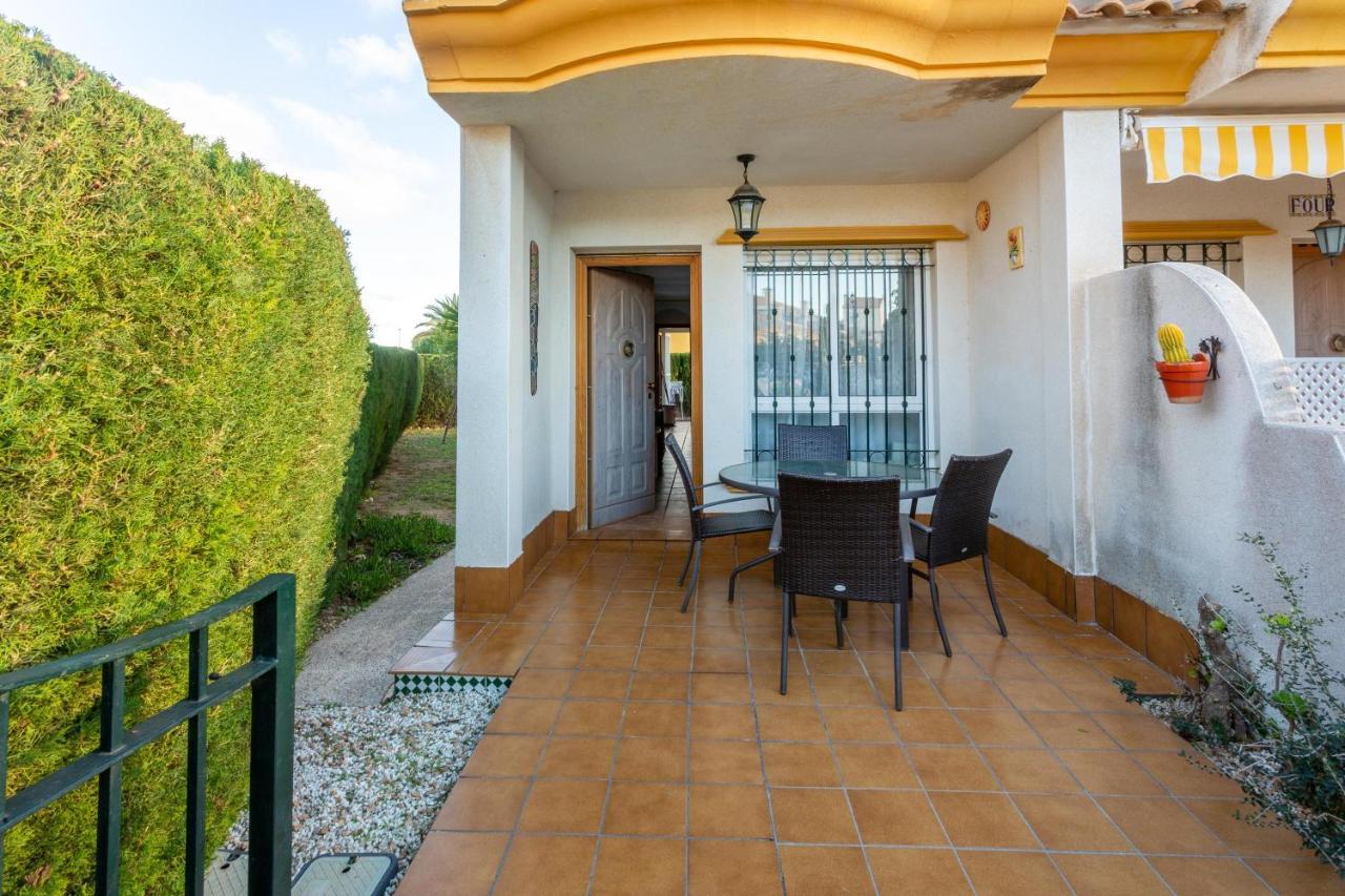 Pool-Side Townhouse In Cabo Roig Orihuela Exterior foto