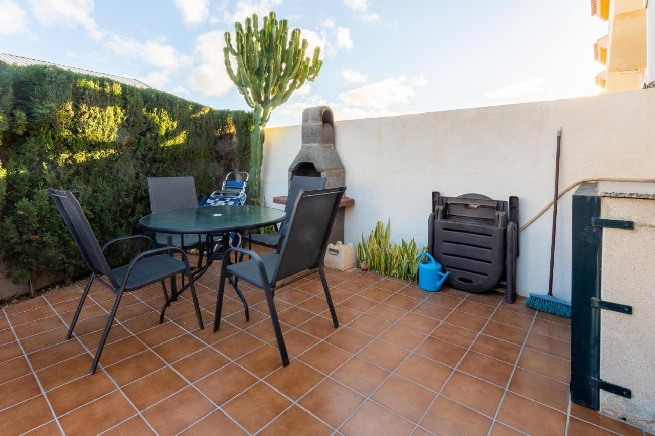 Pool-Side Townhouse In Cabo Roig Orihuela Exterior foto