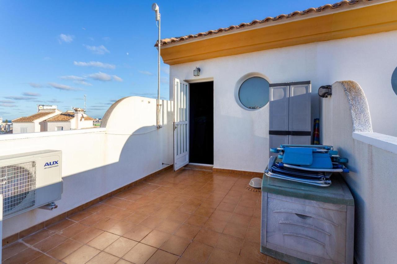 Pool-Side Townhouse In Cabo Roig Orihuela Exterior foto